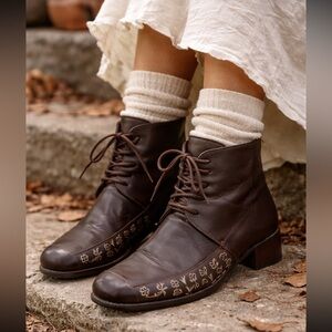 Ixos Italian Leather Embroidered Ankle Boots Brown Floral Lace Up Artisan